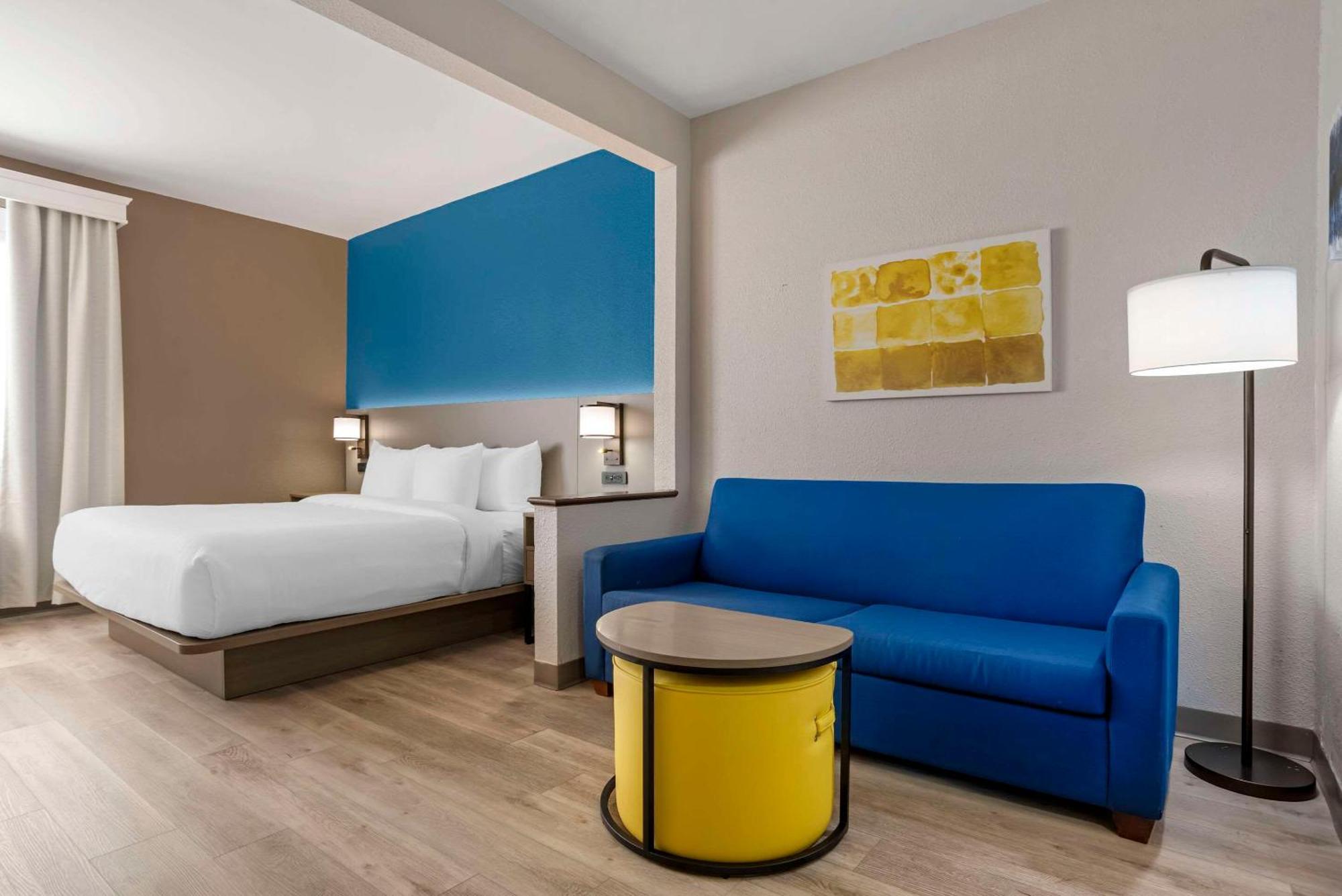 Comfort Suites Хаттисберг Экстерьер фото